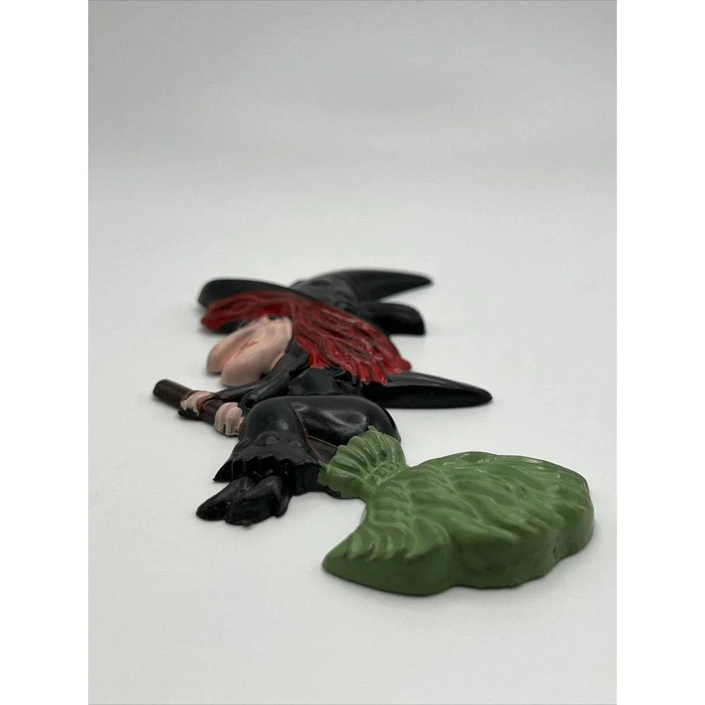 Vintage Witch Wilton Party Cake Topper Figure